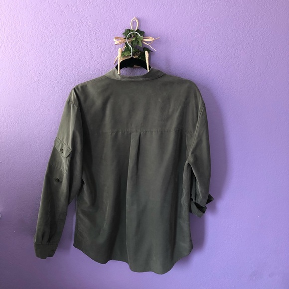 Modern Essentials Green button down - M - Picture 3 of 4